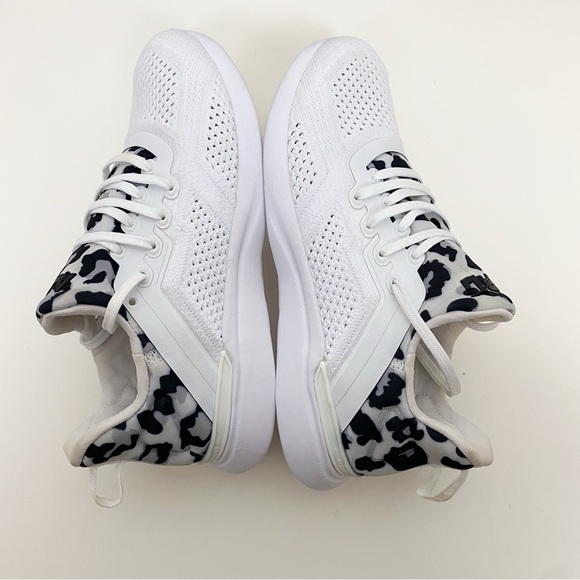 APL Women's TechLoom Tracer in White Leopard Print - Picture 4 of 7